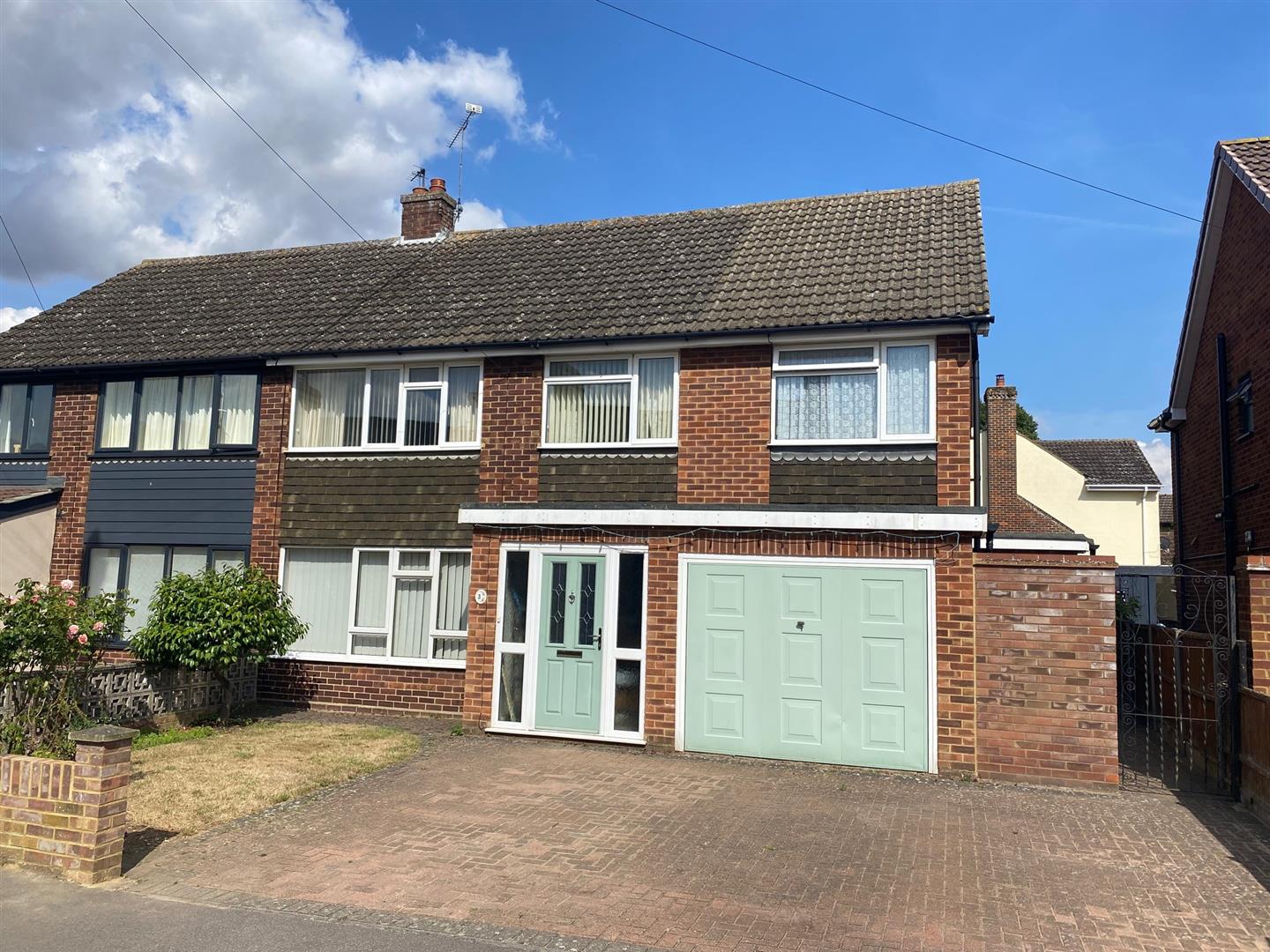 Victoria Road Shefford